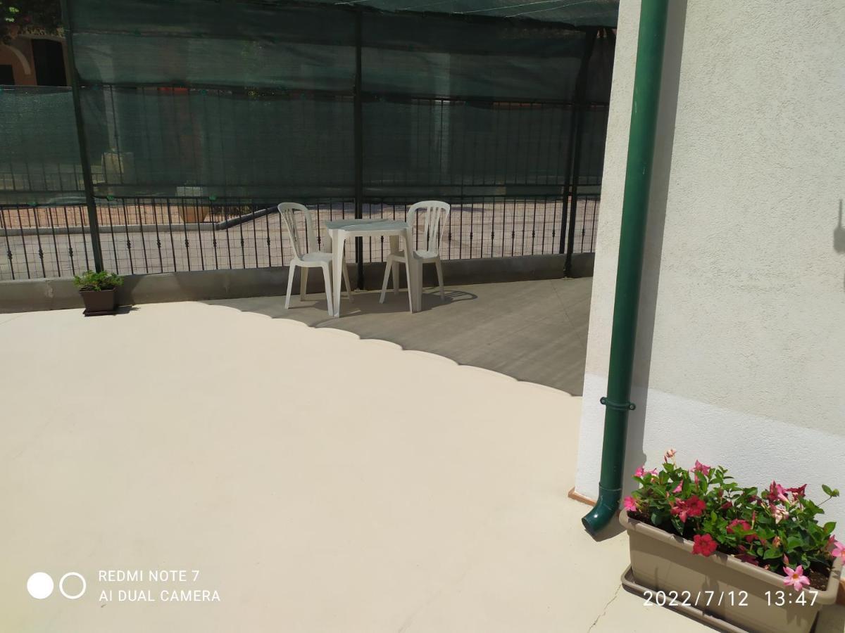 קמפומרינו Camera Felice מראה חיצוני תמונה